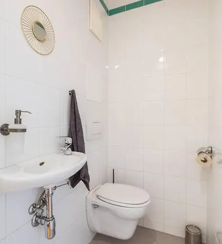 2 Separate Full - 5 Bedroom - Gym - Parking - Rooftop *