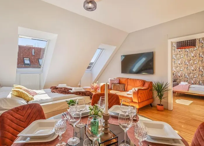 2 Separate Full - 5 Bedroom - Gym - Parking - Rooftop * וינה